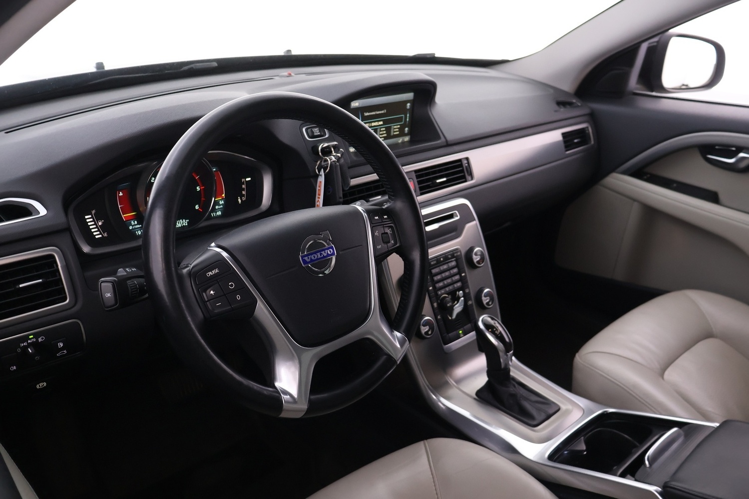 Volvo V70 vaihtoauto
