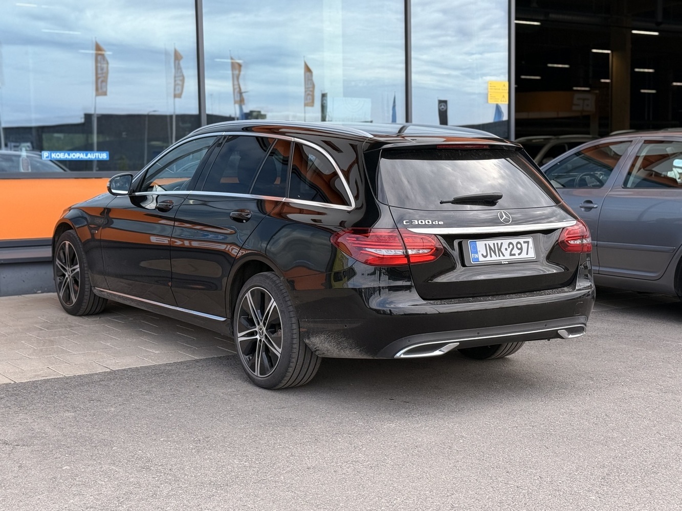 Mercedes-Benz C vaihtoauto