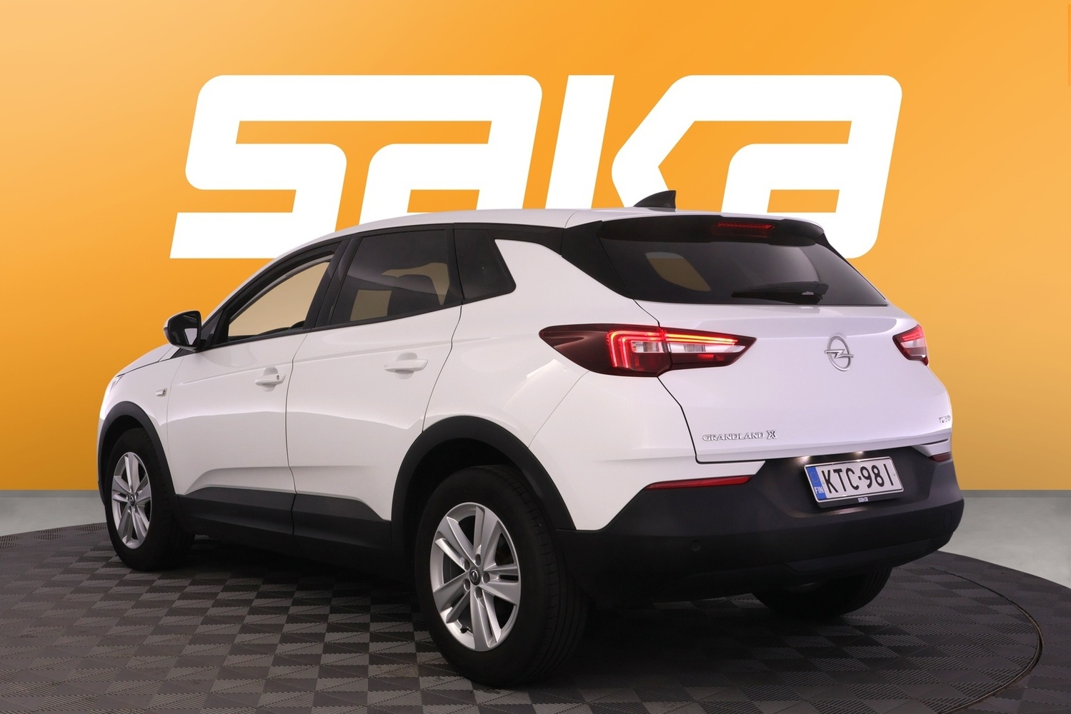 Opel Grandland X vaihtoauto