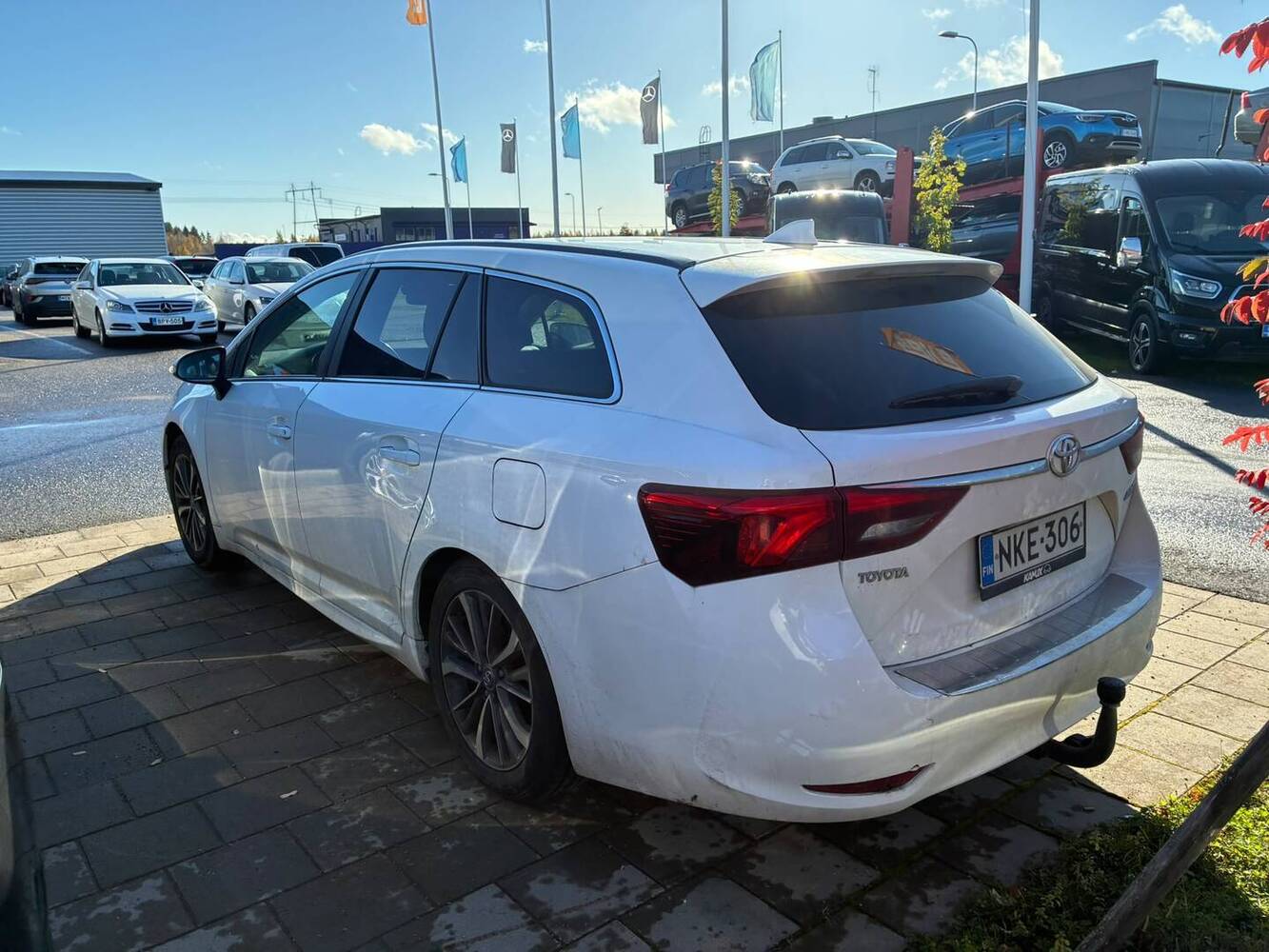 Toyota Avensis vaihtoauto