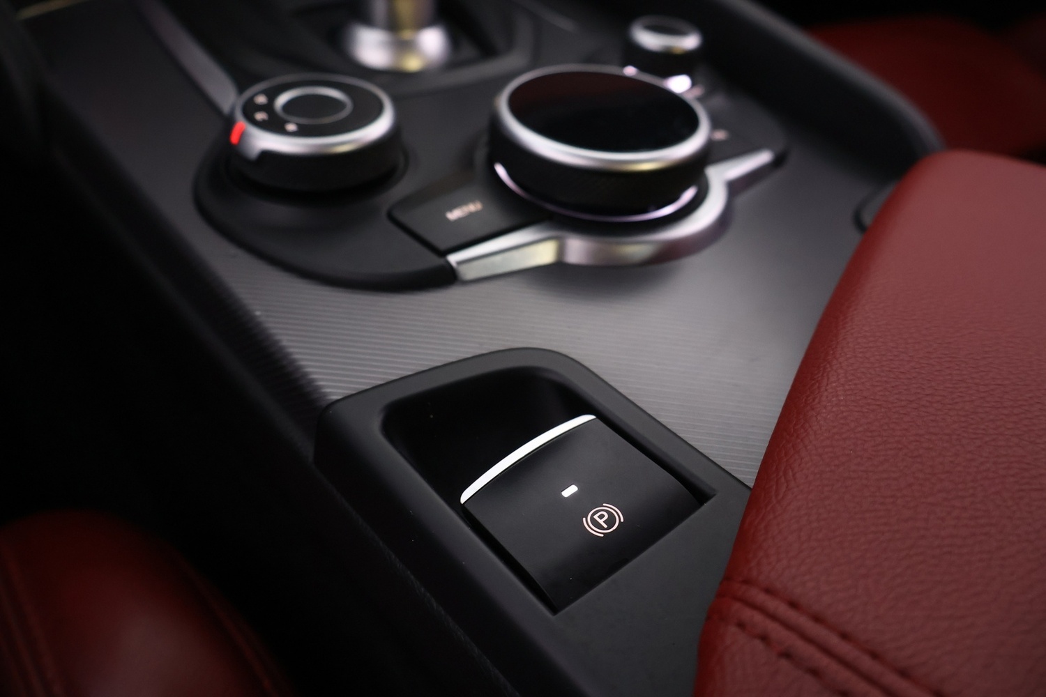 Alfa Romeo Giulia vaihtoauto