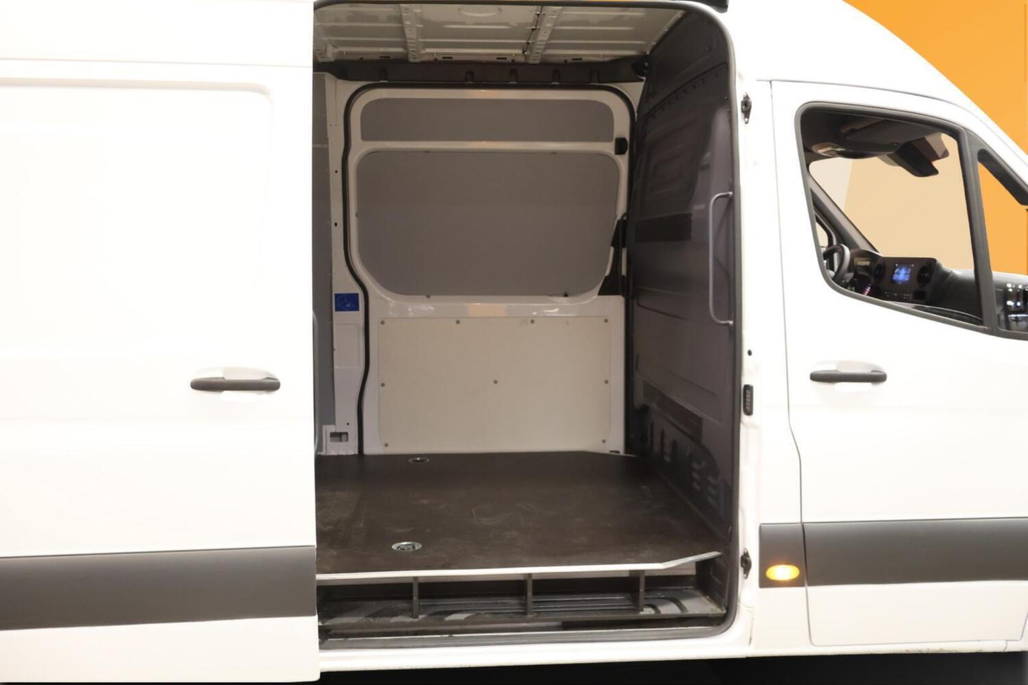 Mercedes-Benz Sprinter vaihtoauto