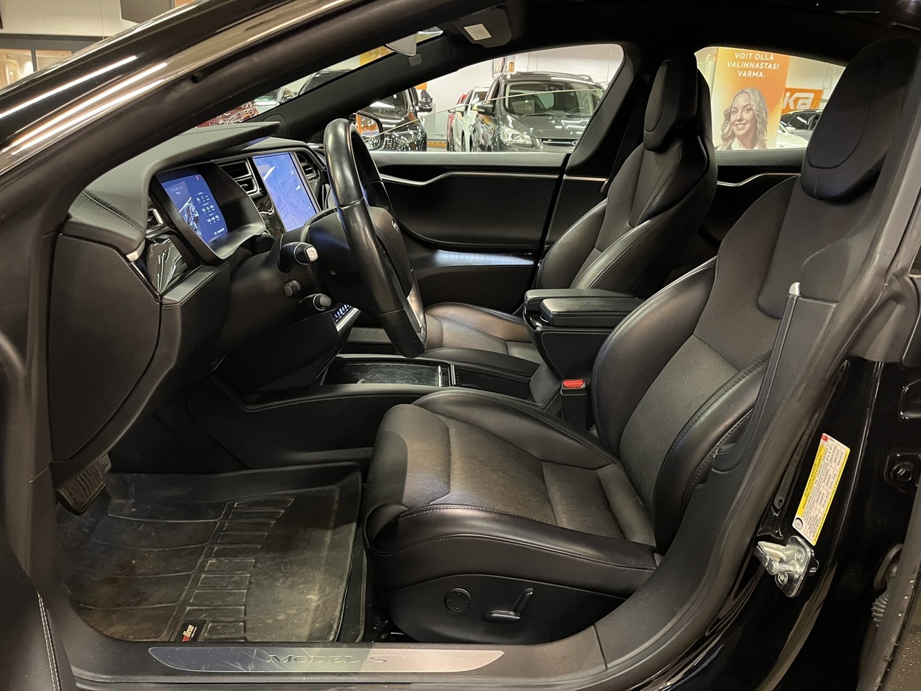 Tesla Model S vaihtoauto