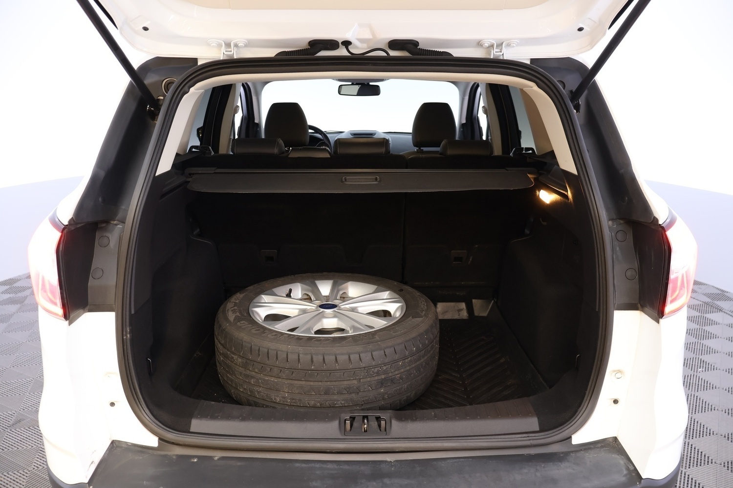 Ford Kuga vaihtoauto