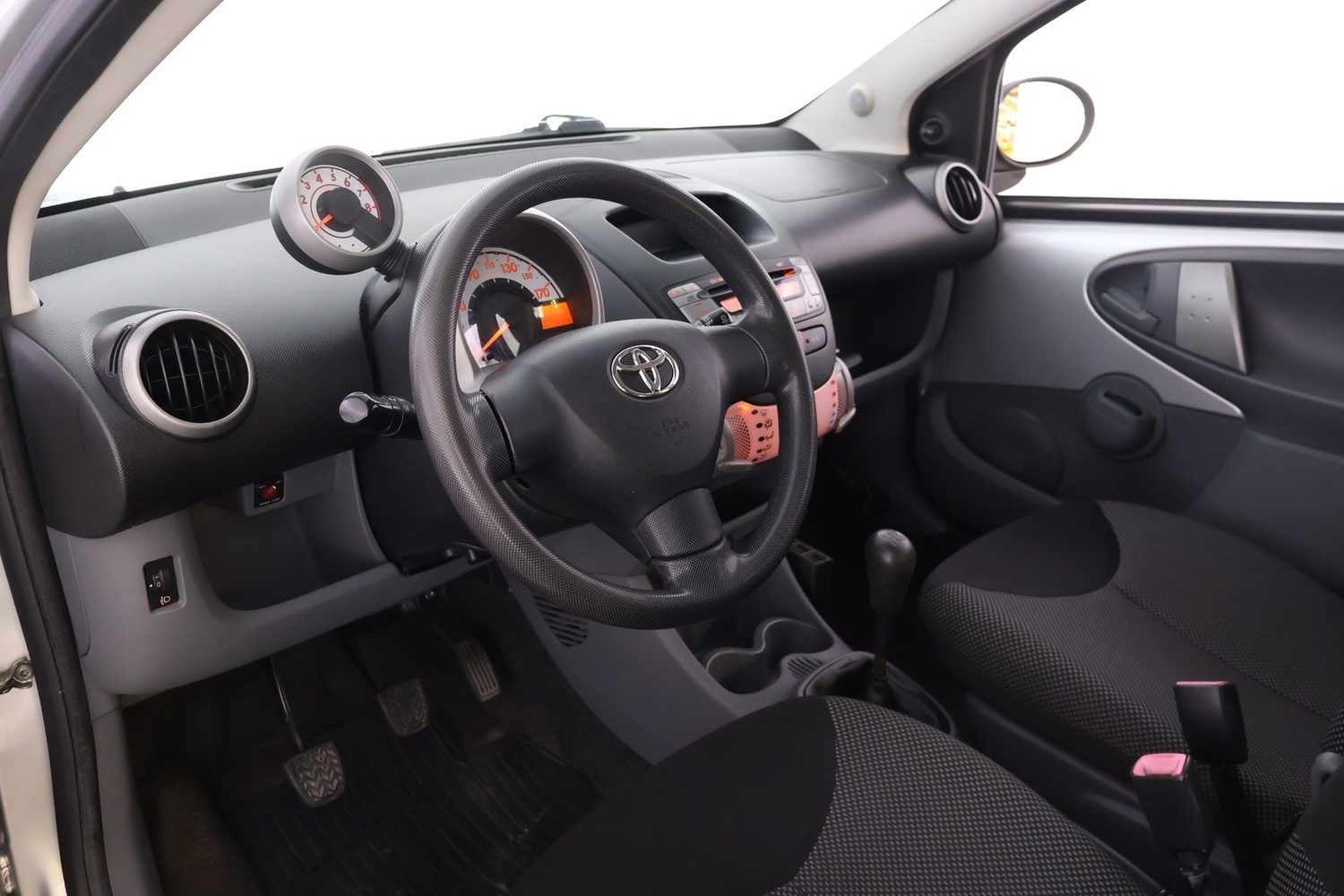 Toyota AYGO vaihtoauto