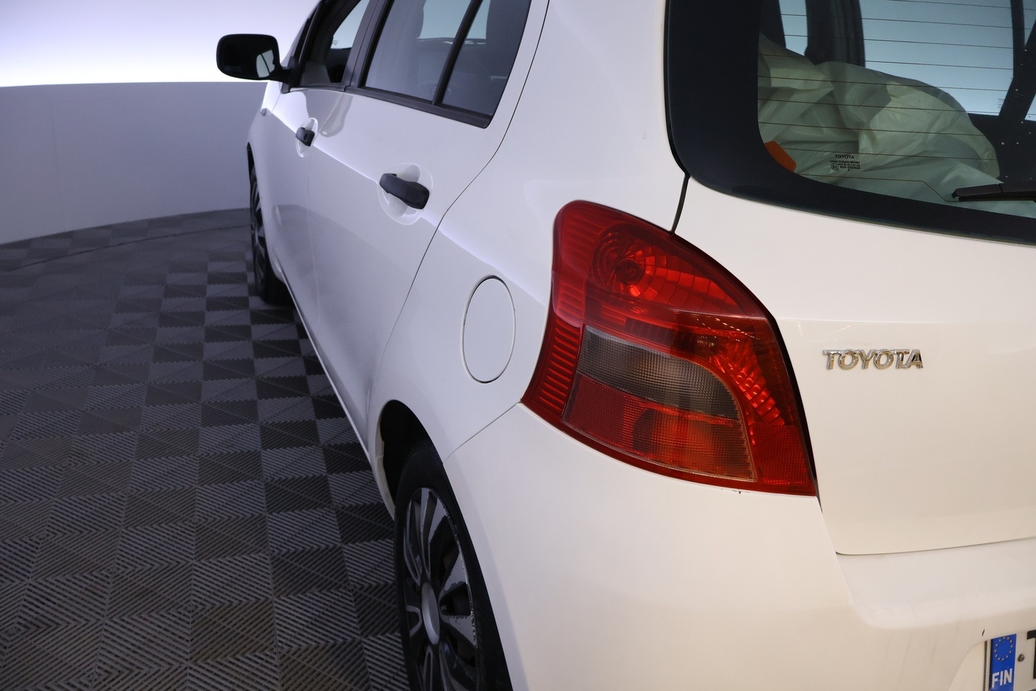 Toyota Yaris vaihtoauto