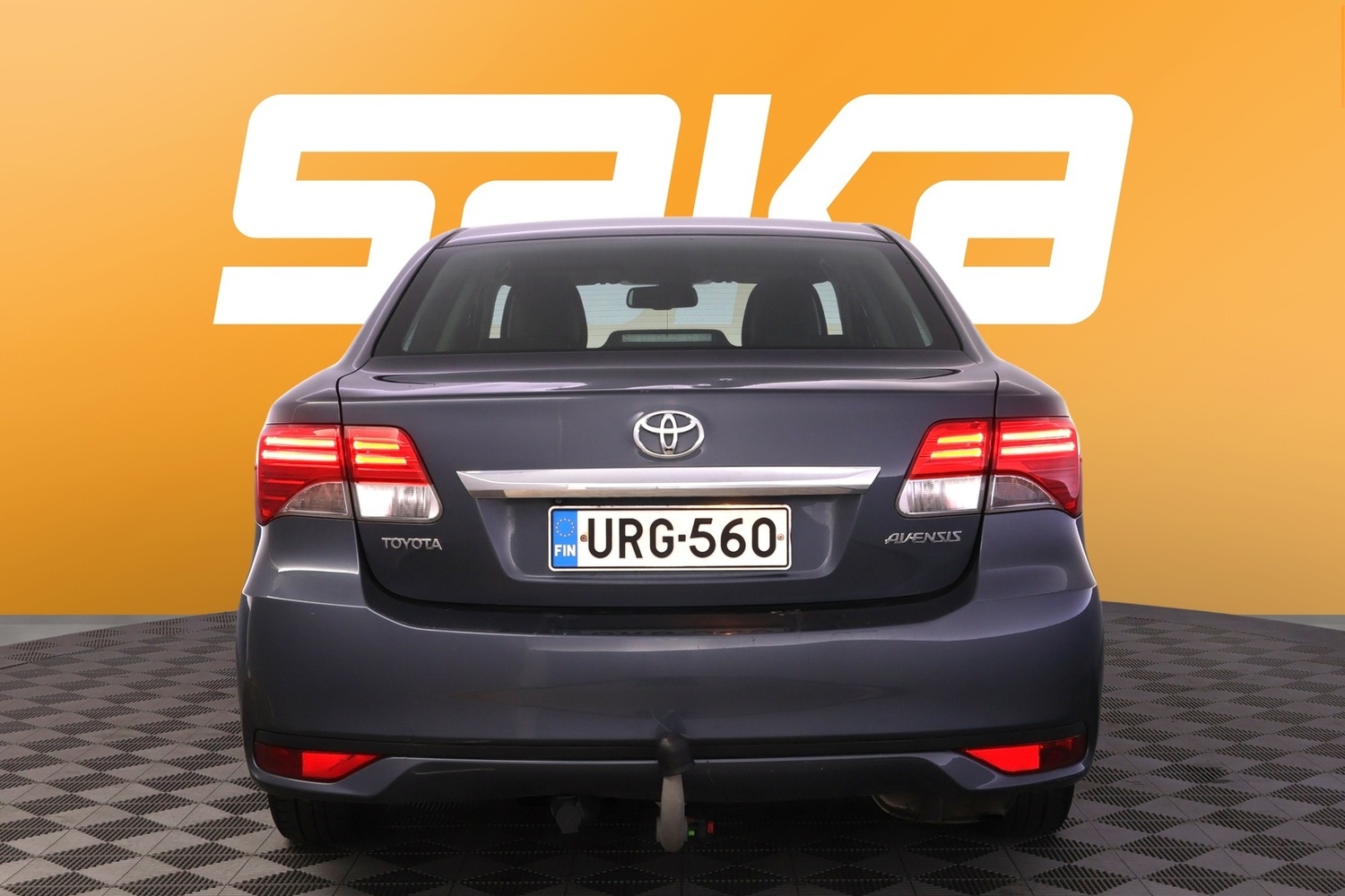 Toyota Avensis vaihtoauto