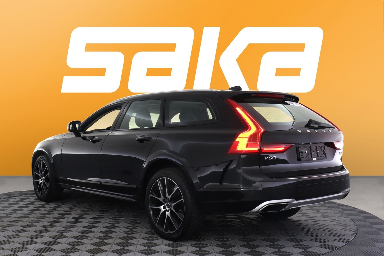 Volvo V90 Cross Country vaihtoauto