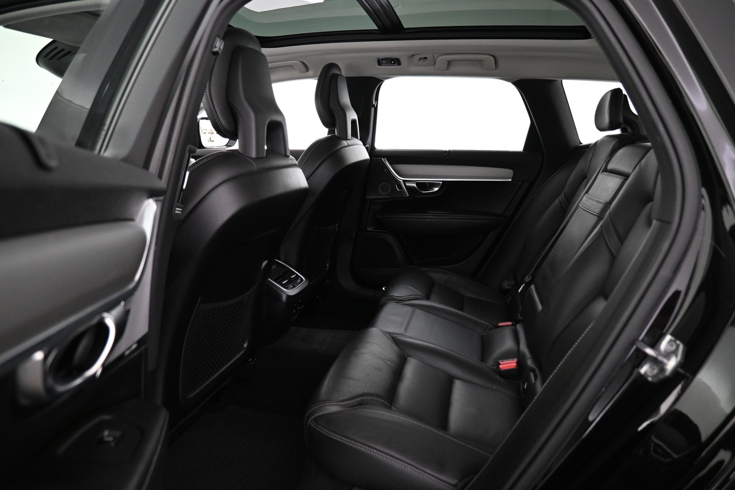 Volvo V90 Cross Country vaihtoauto