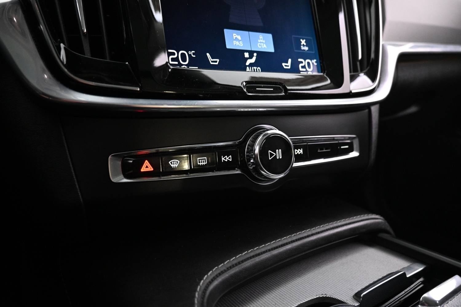 Volvo V90 Cross Country vaihtoauto