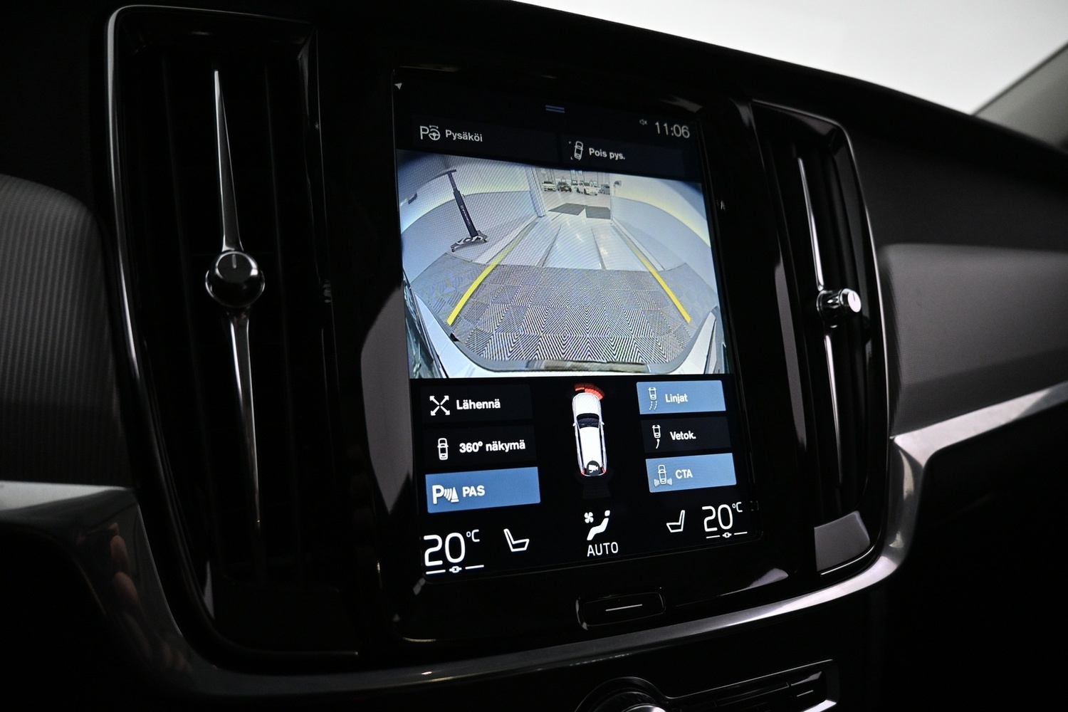 Volvo V90 Cross Country vaihtoauto