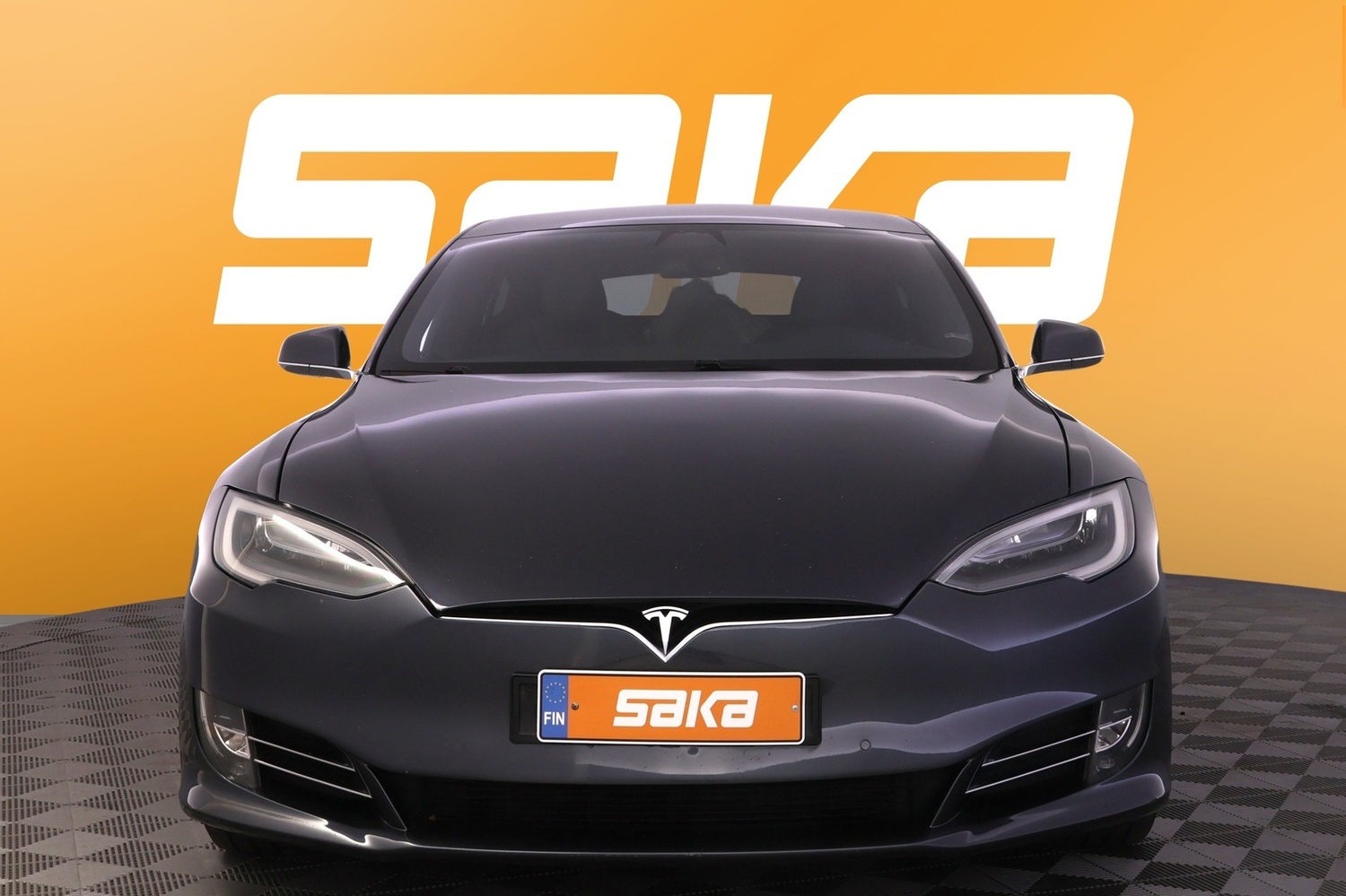 Tesla Model S vaihtoauto