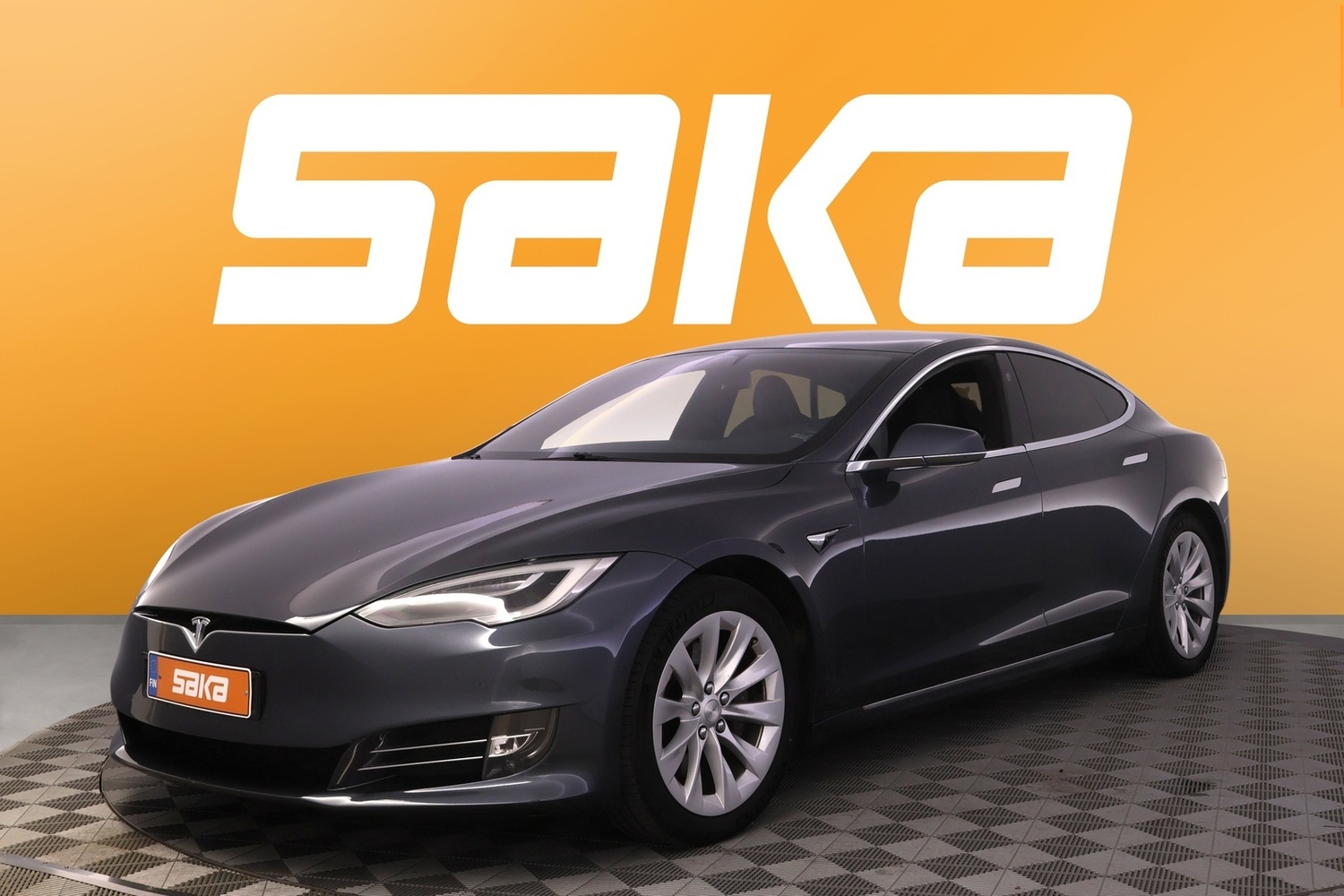 Tesla Model S vaihtoauto