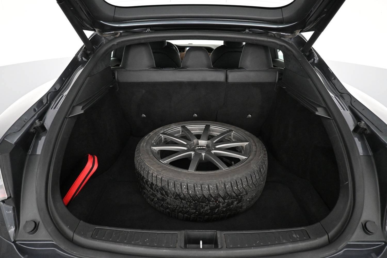Tesla Model S vaihtoauto