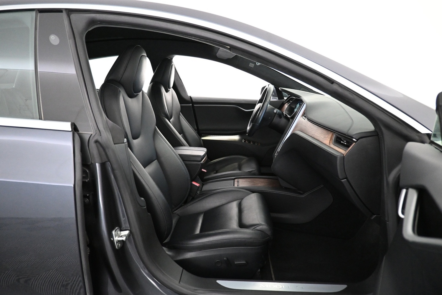 Tesla Model S vaihtoauto