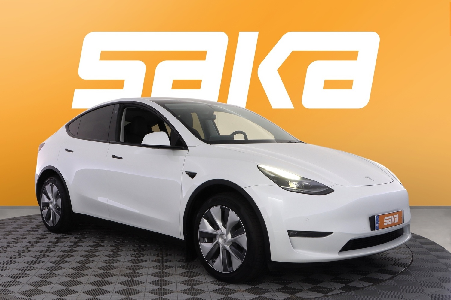Tesla Model Y vaihtoauto