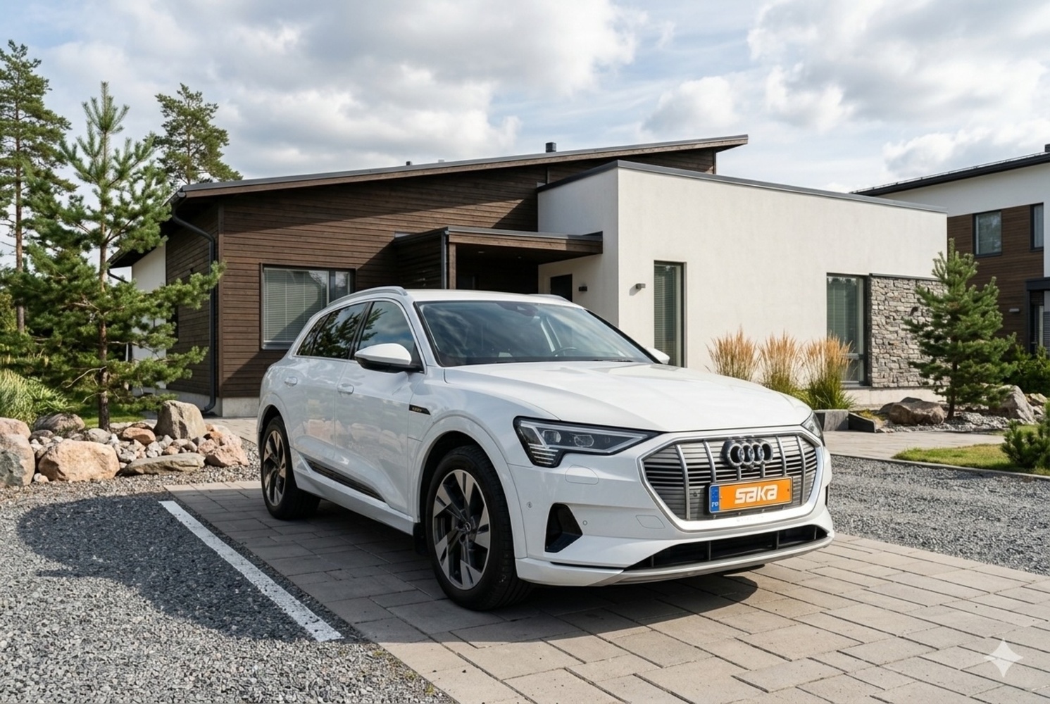 Audi e-tron vaihtoauto