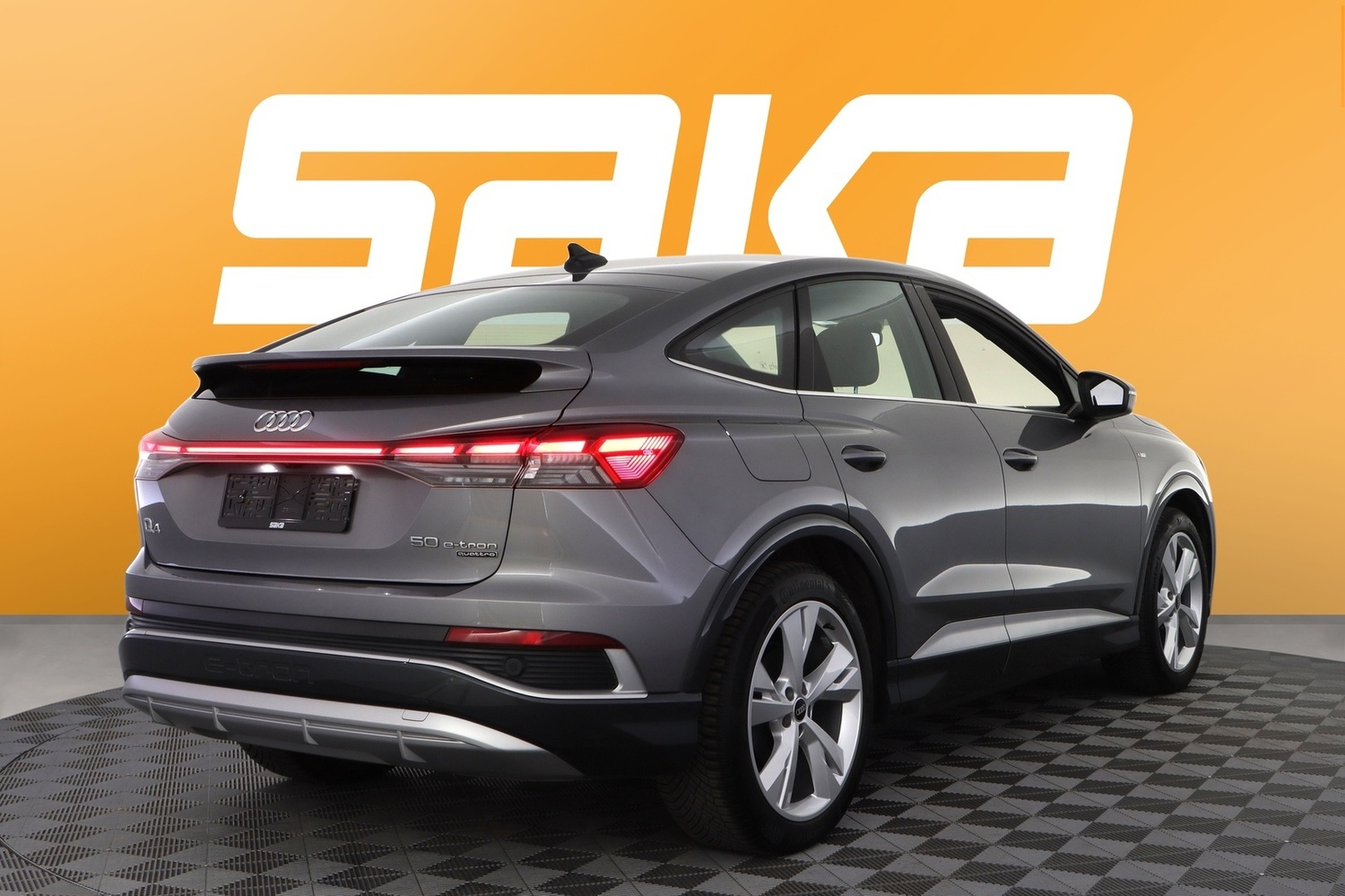 Audi Q4 e-tron vaihtoauto