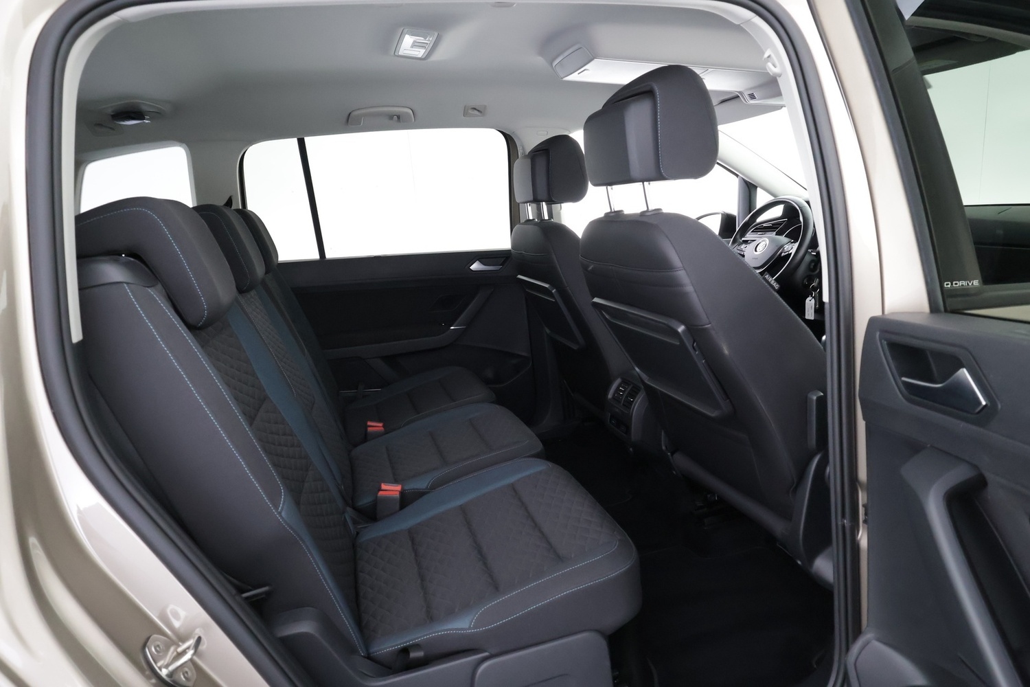 Volkswagen Touran vaihtoauto