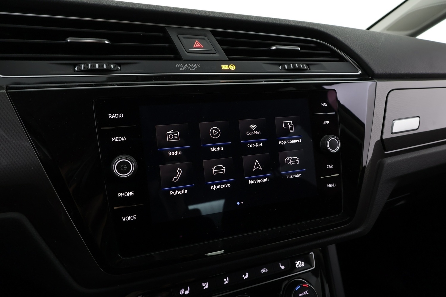 Volkswagen Touran vaihtoauto