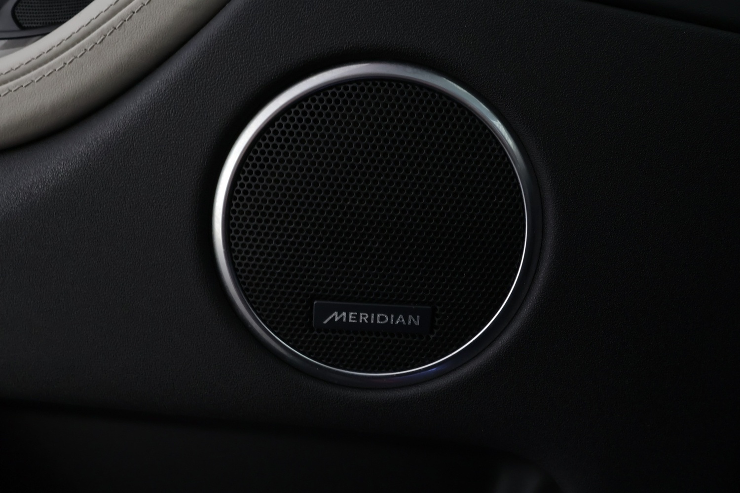 Land Rover Discovery Sport vaihtoauto