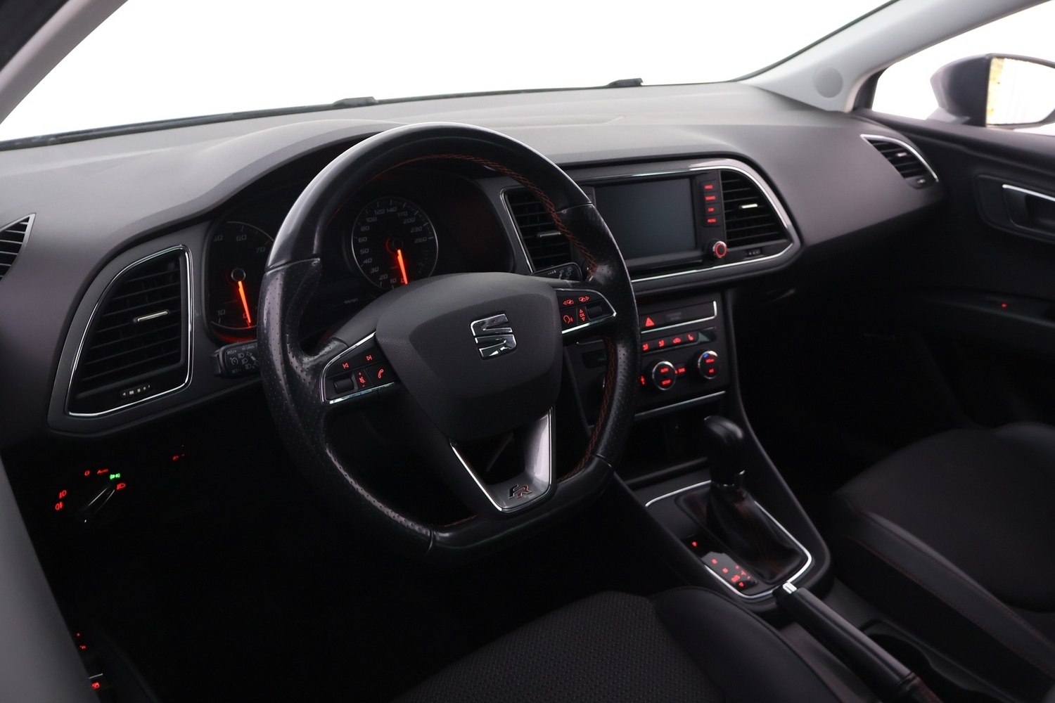 SEAT Leon ST vaihtoauto