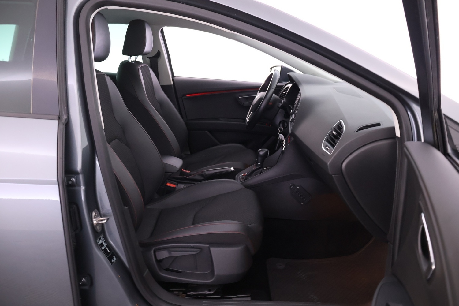 SEAT Leon ST vaihtoauto