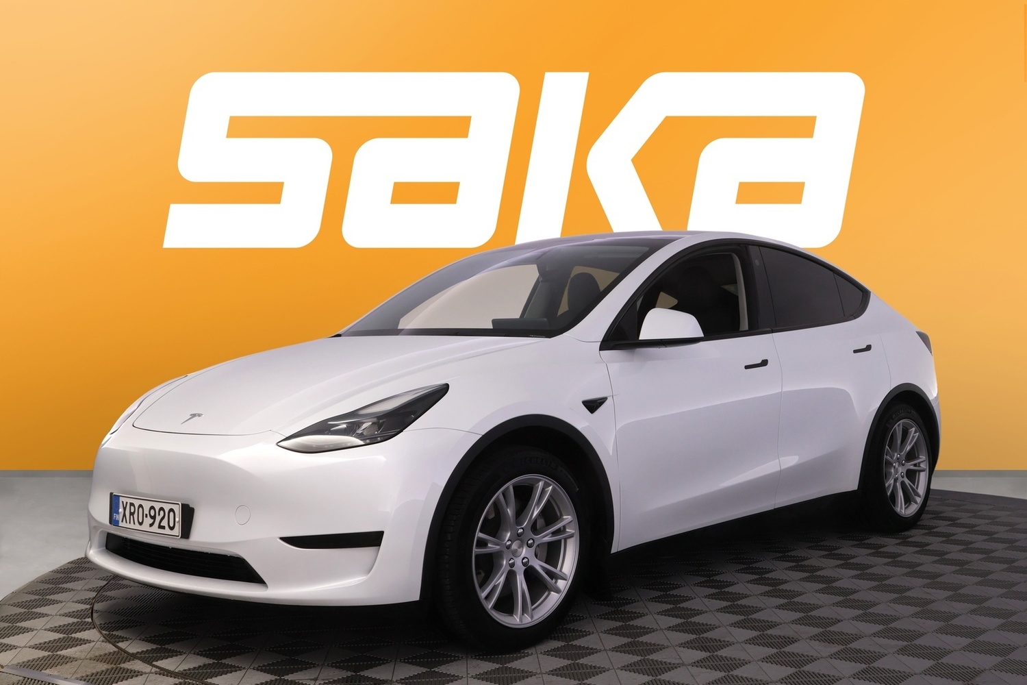 Tesla Model Y vaihtoauto