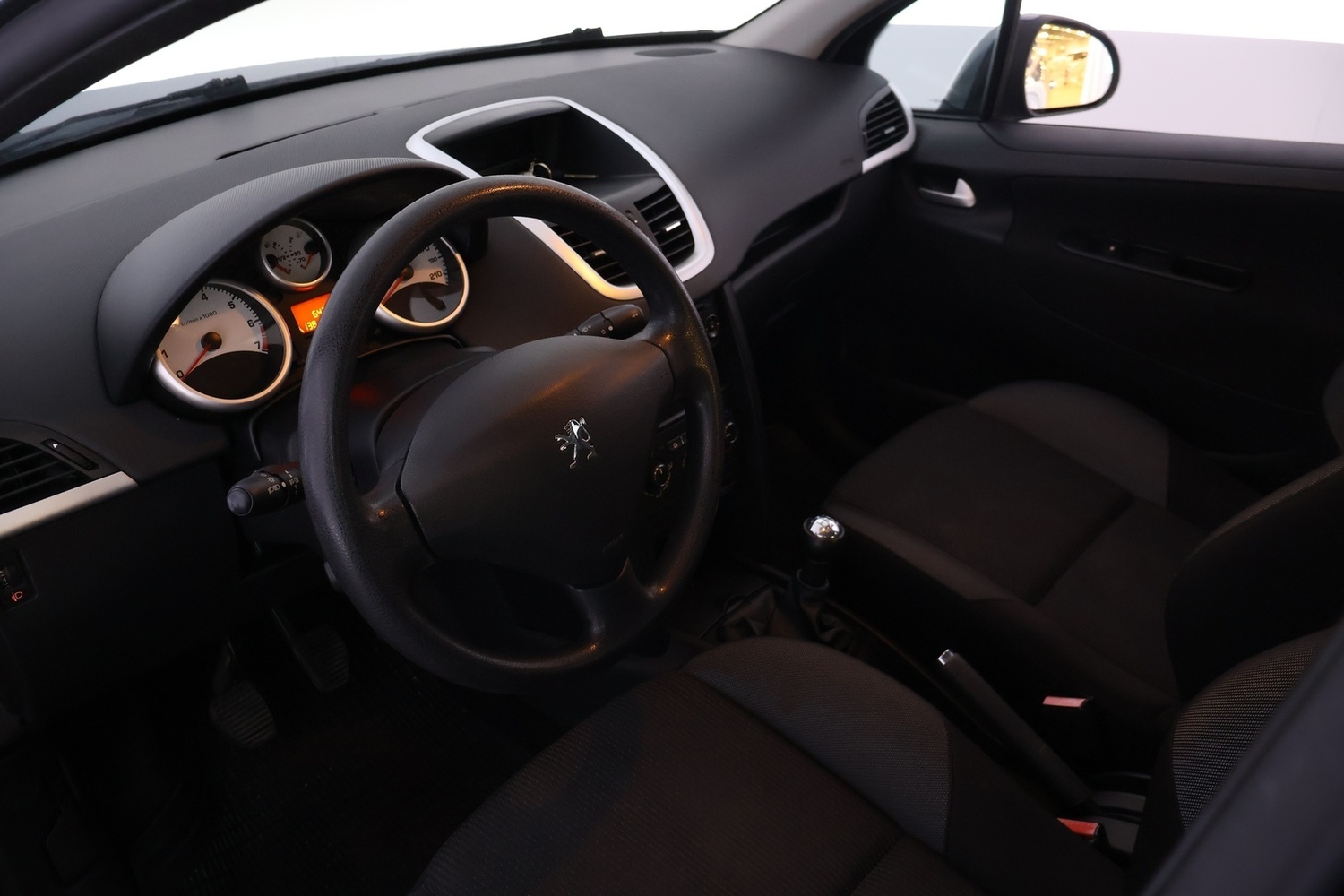 Peugeot 207 vaihtoauto