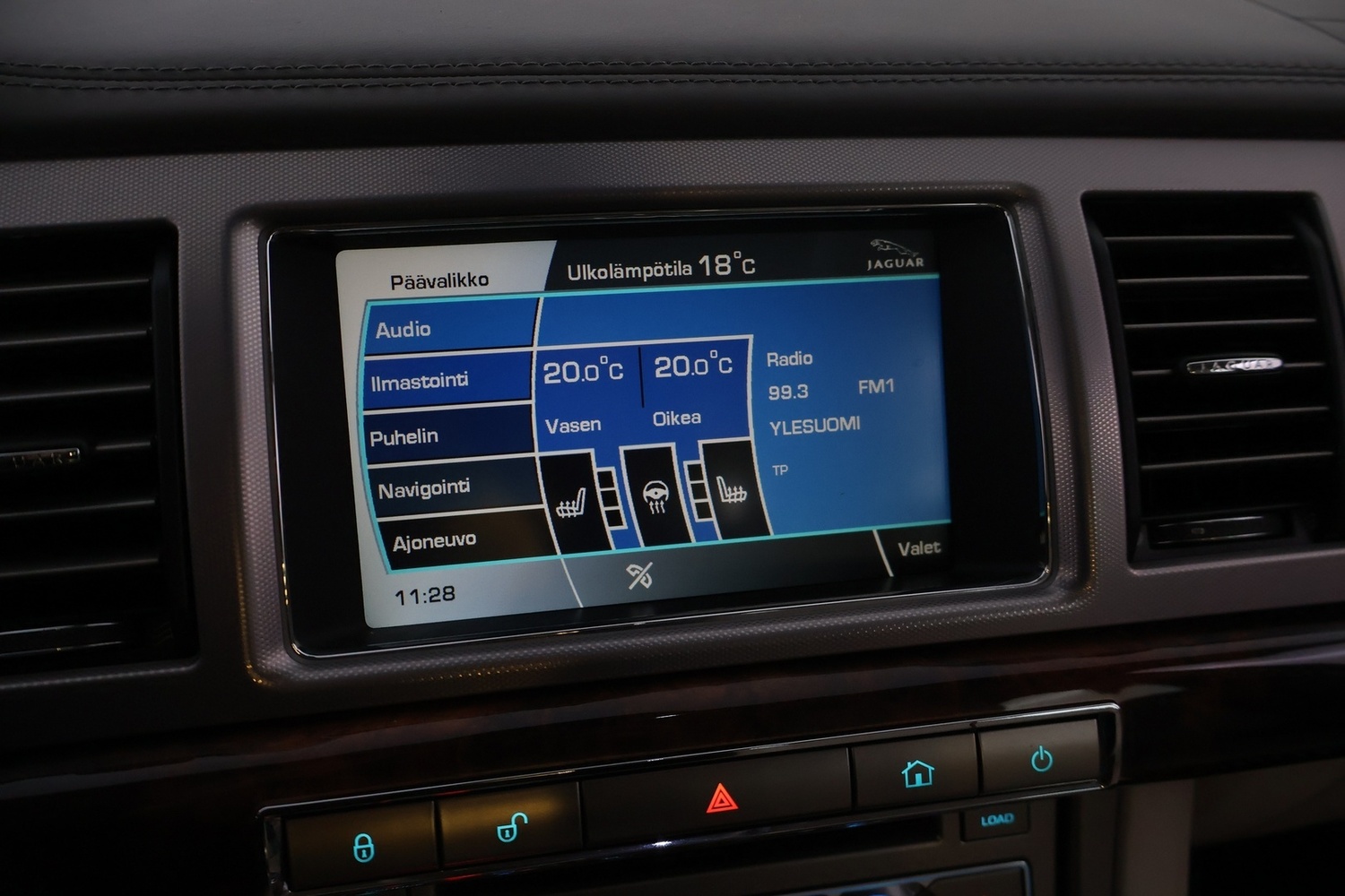 Jaguar XF vaihtoauto