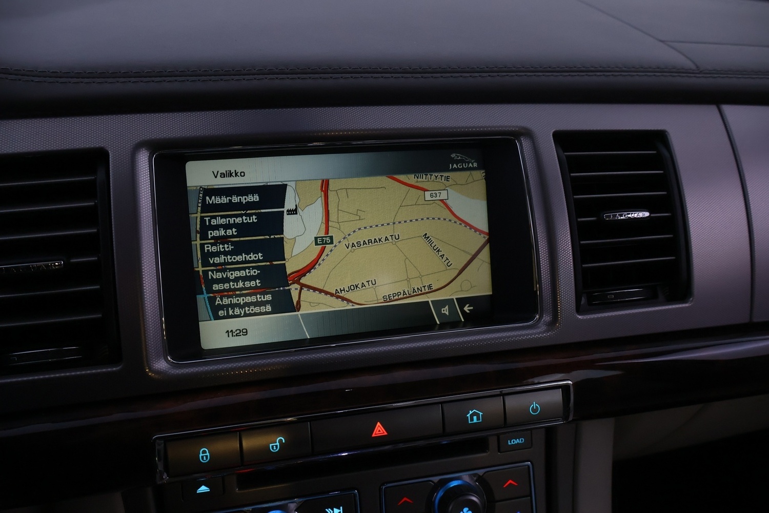 Jaguar XF vaihtoauto