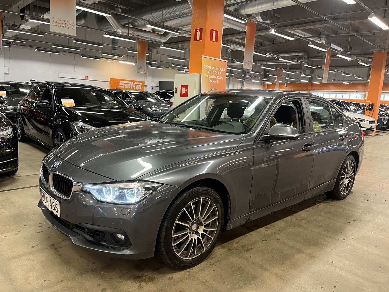 BMW 320 vaihtoauto