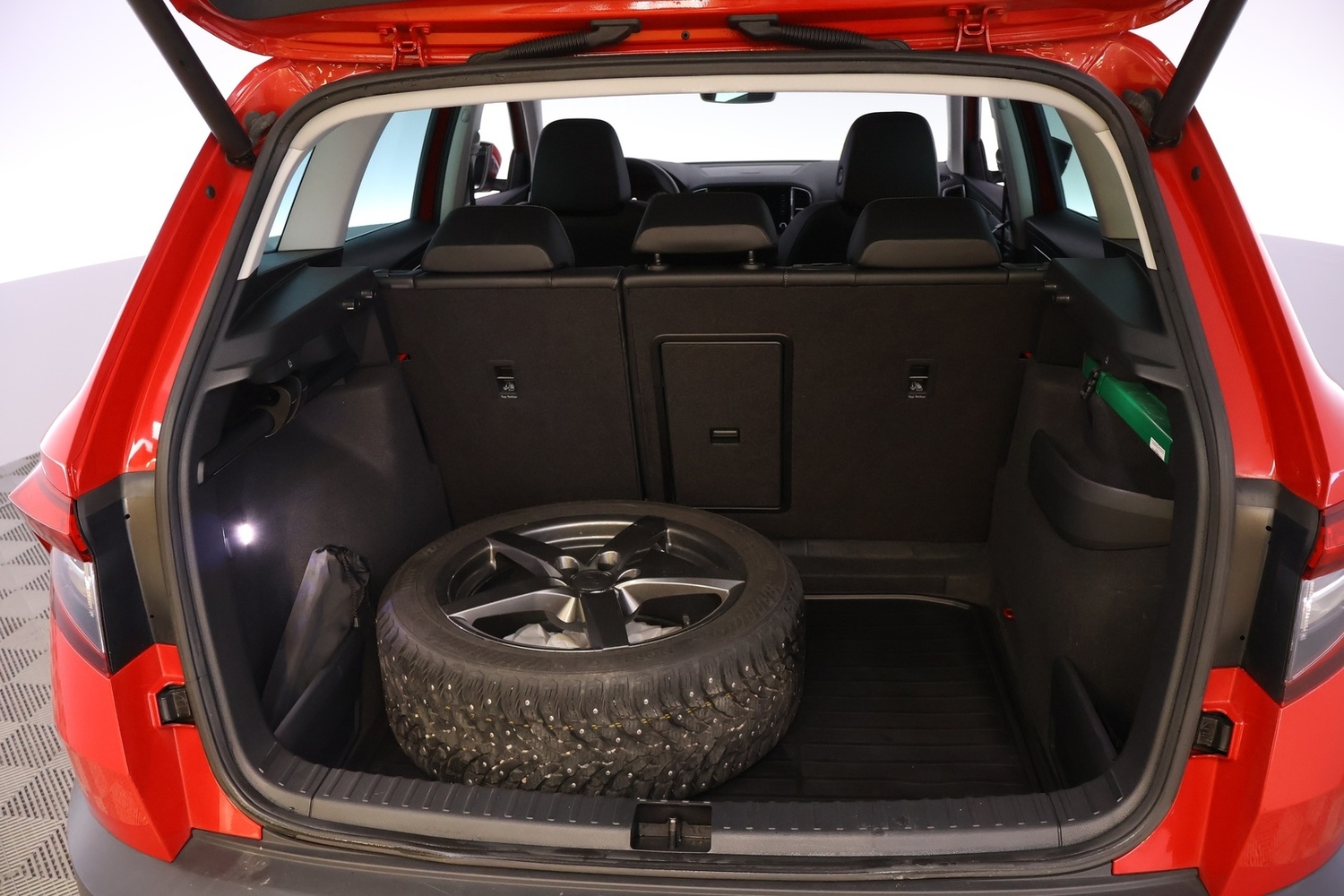 Skoda Karoq vaihtoauto