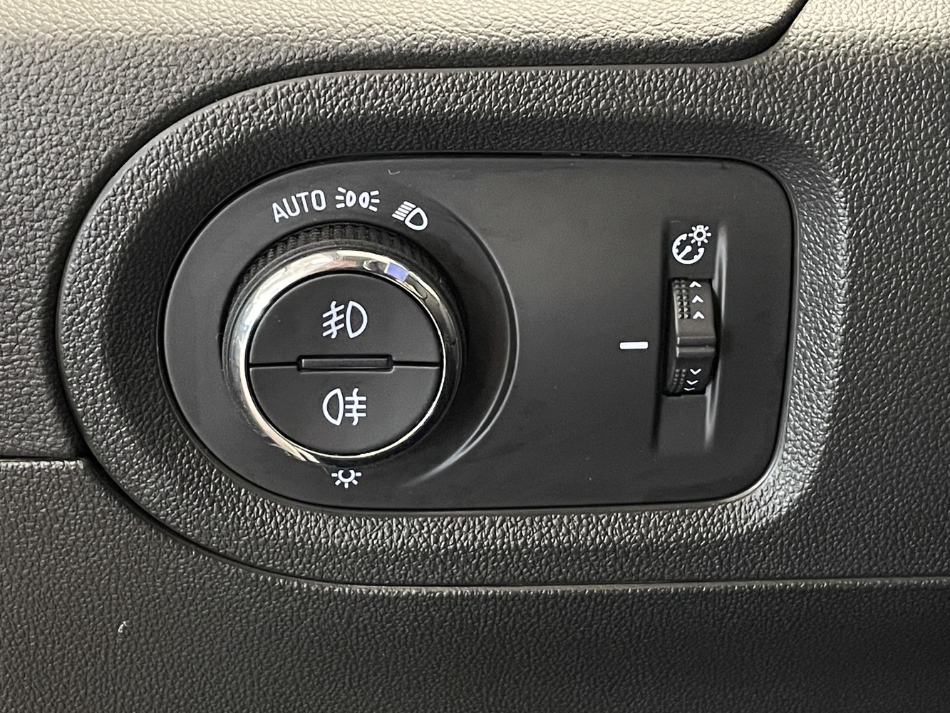 Opel Grandland X vaihtoauto