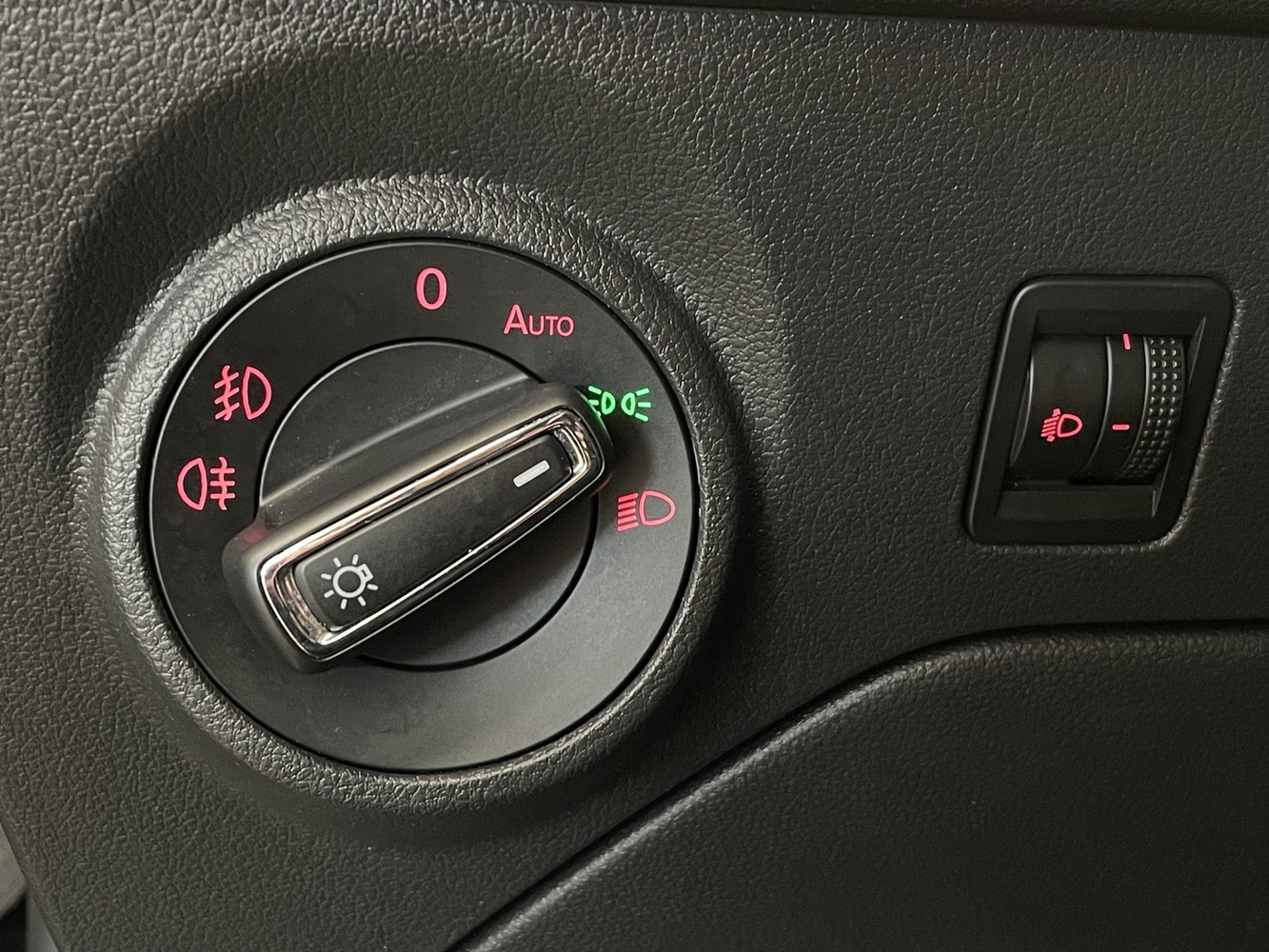 SEAT Leon vaihtoauto