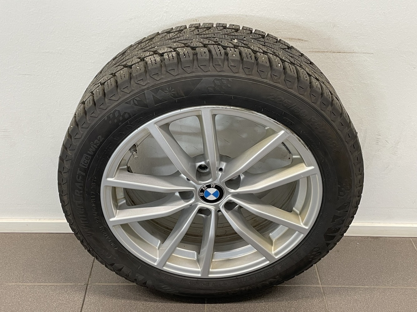 BMW 330 vaihtoauto