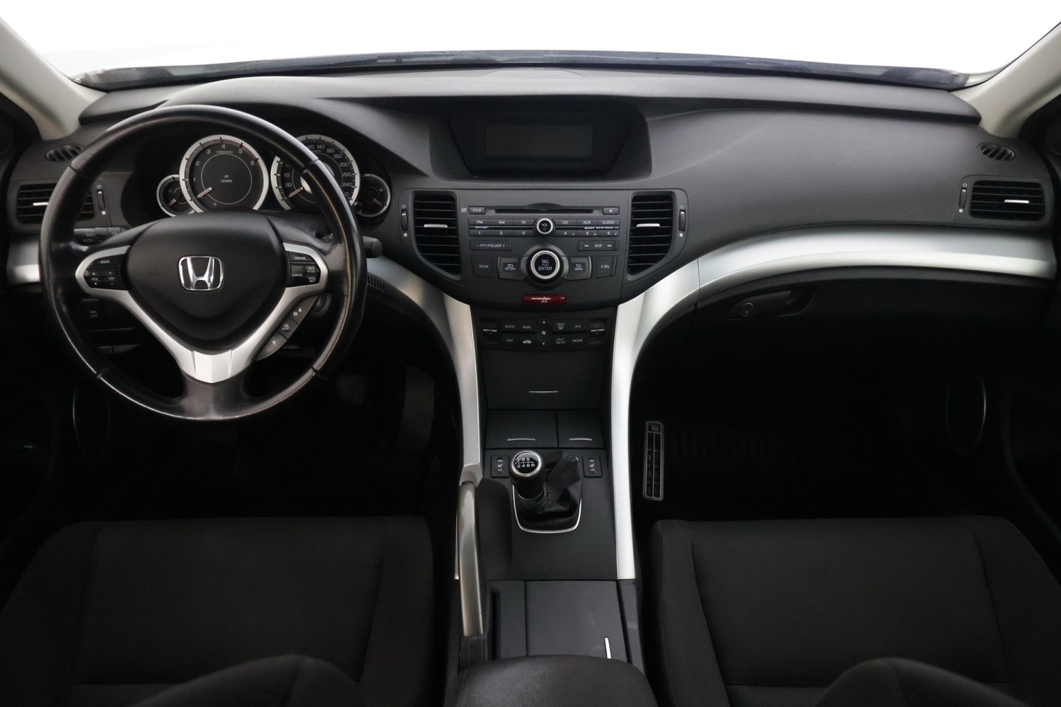 Honda Accord vaihtoauto