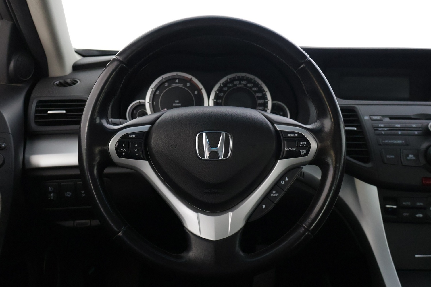 Honda Accord vaihtoauto