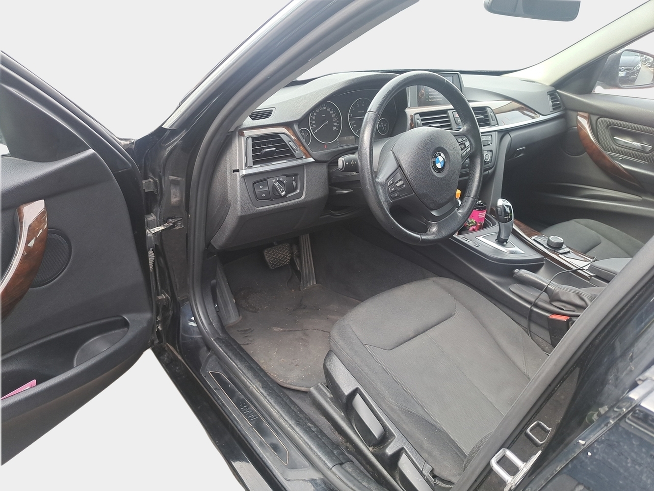 BMW 320 vaihtoauto
