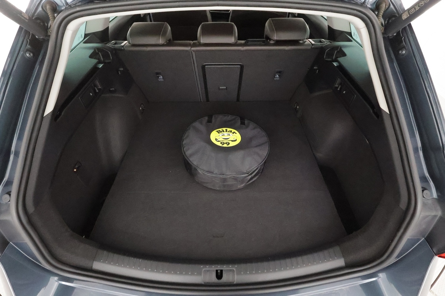 SEAT Leon Sportstourer vaihtoauto