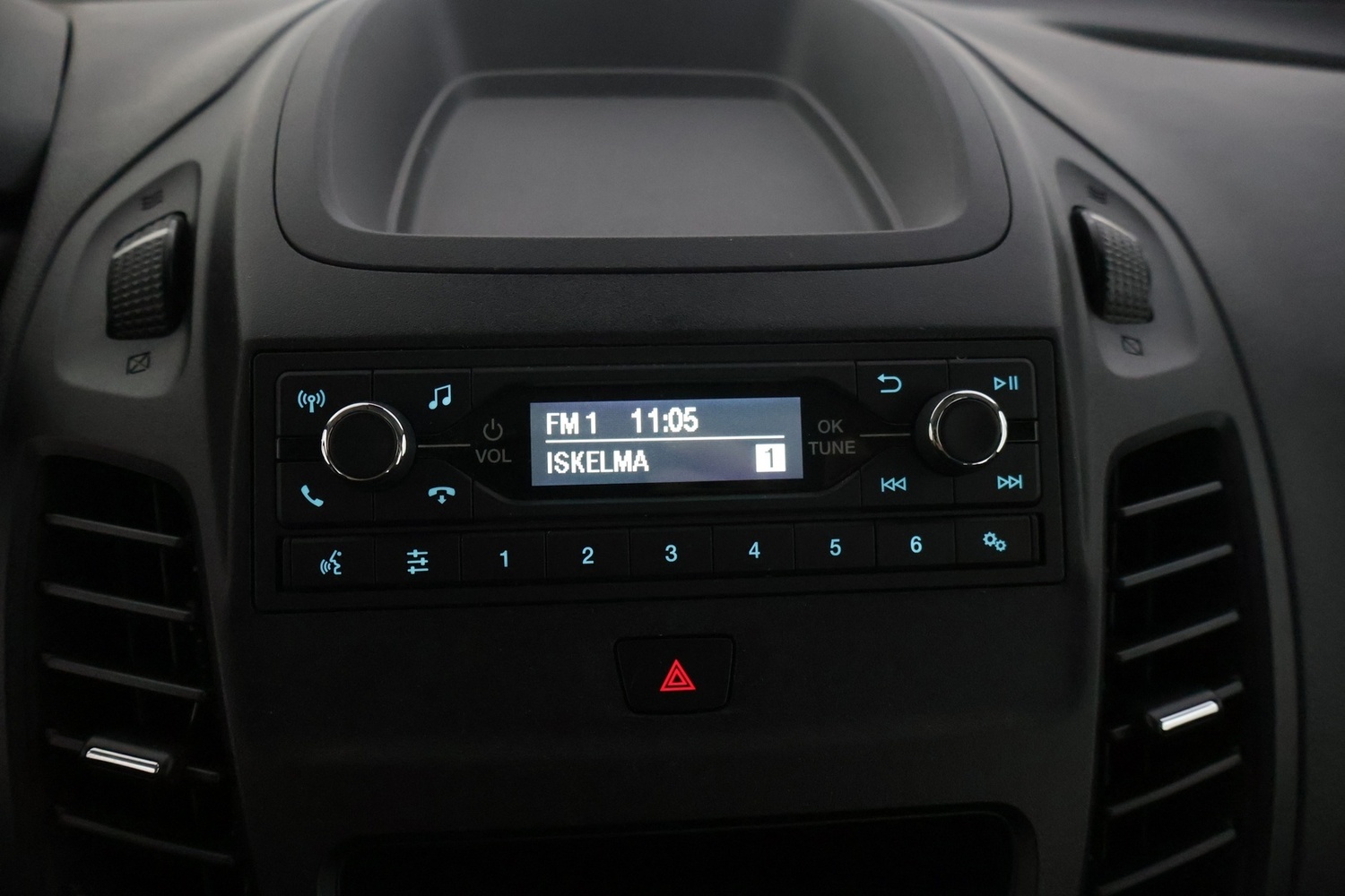 Ford Grand Tourneo Connect vaihtoauto