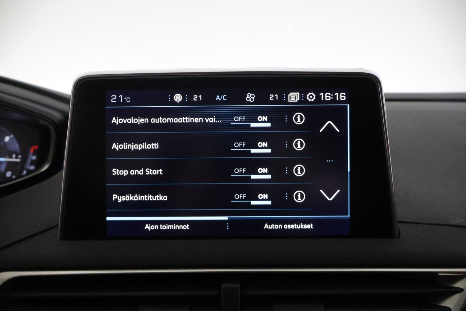 Peugeot 5008 vaihtoauto