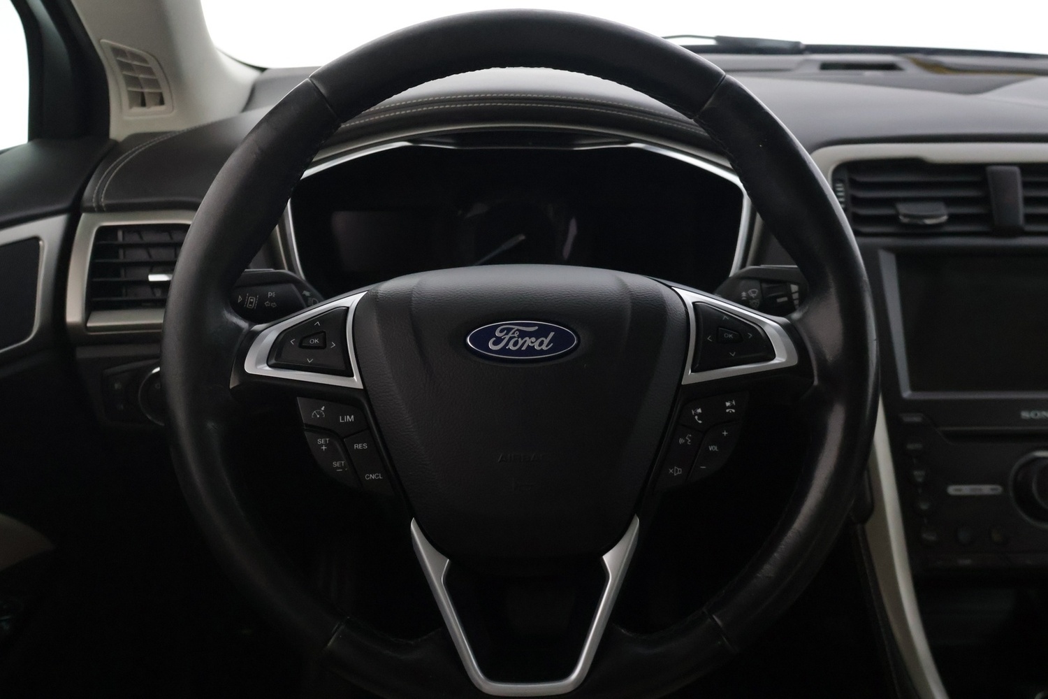 Ford Mondeo vaihtoauto