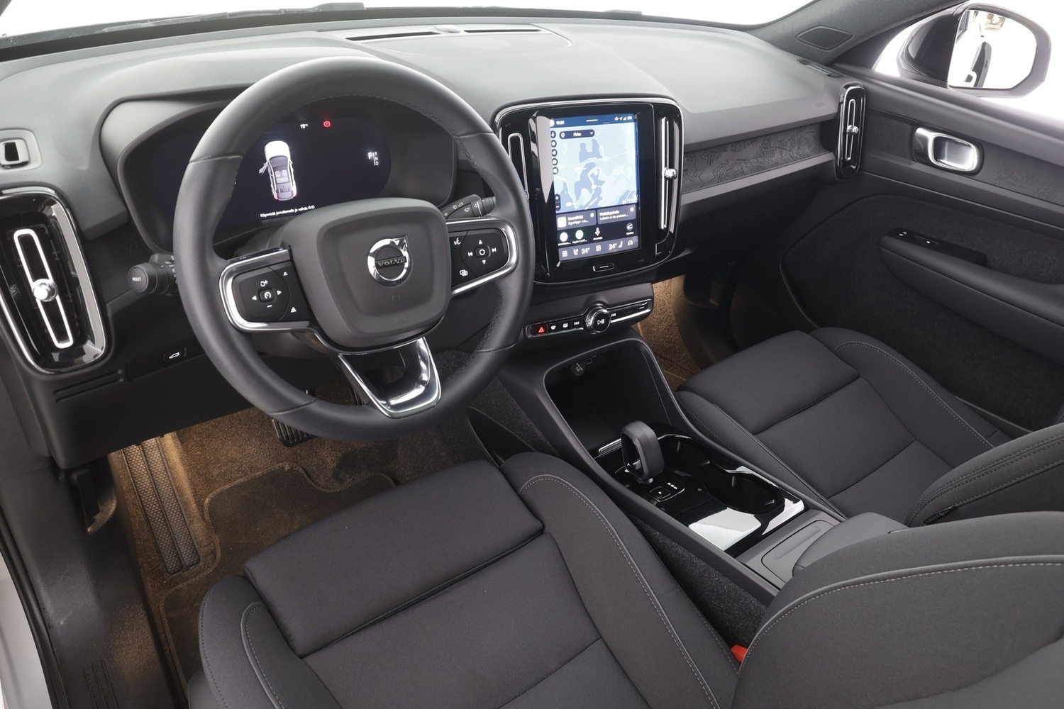 Volvo C40 vaihtoauto