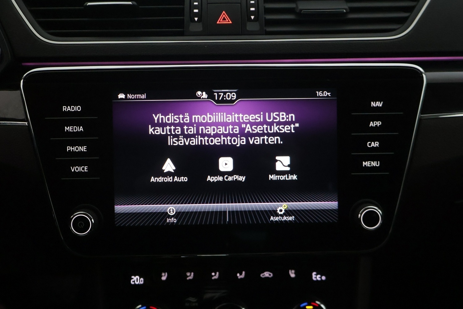 Skoda Superb vaihtoauto