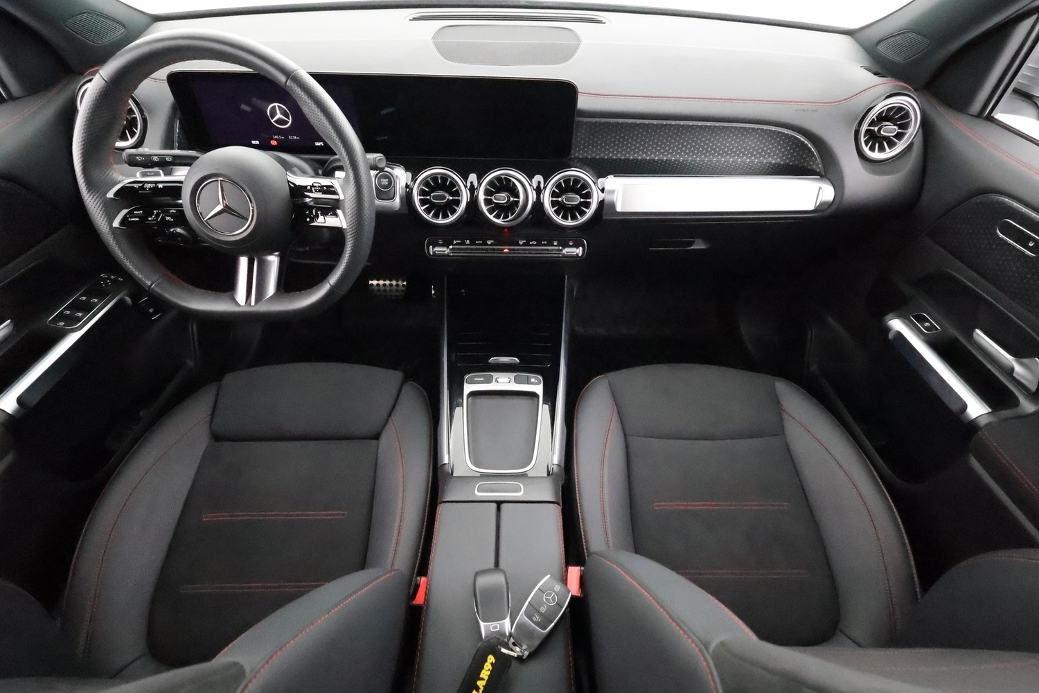 Mercedes-Benz EQB vaihtoauto