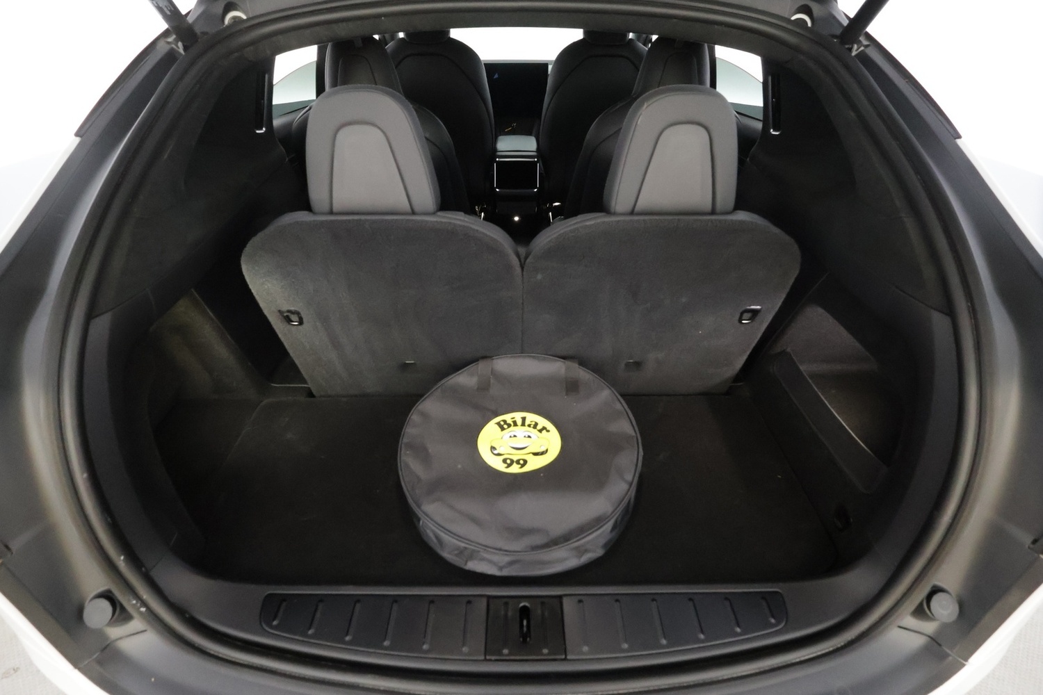 Tesla Model X vaihtoauto