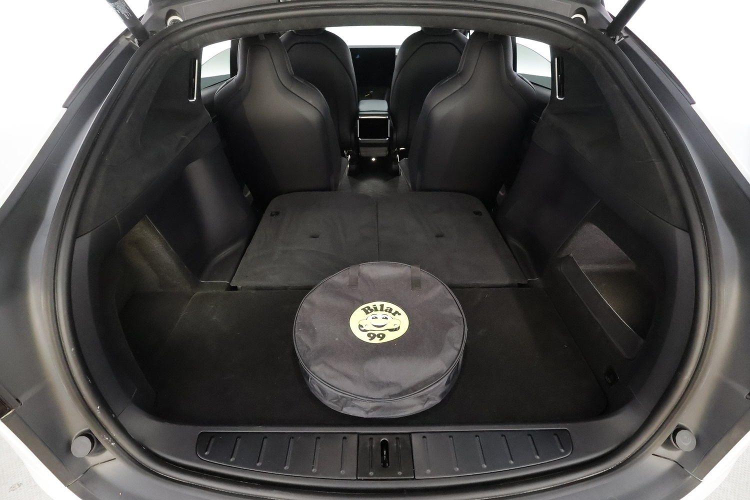 Tesla Model X vaihtoauto