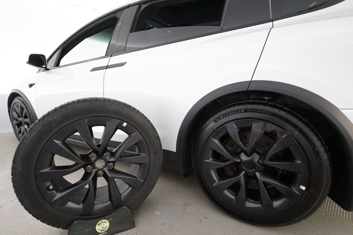 Tesla Model X vaihtoauto