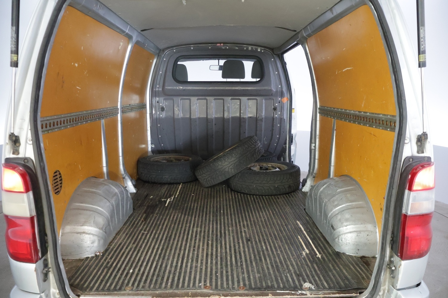 Toyota Hiace vaihtoauto